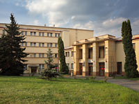 MUP Strašnice Building – University Headquarters