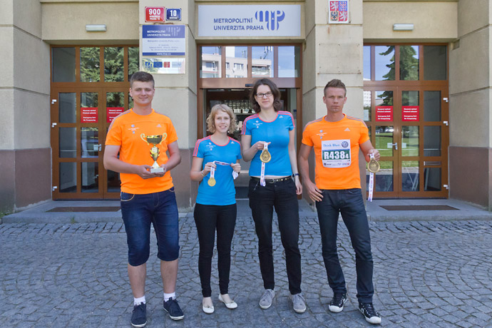 Štafeta Metropolitní univerzity Praha na Pražském maratonu 2014 Štafeta Metropolitní univerzity Praha na Pražském maratonu 2014