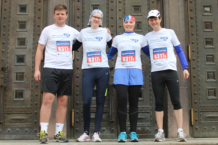 Štafeta MUP se v pražském 1/2Maratonu neztratila Štafeta MUP se v pražském 1/2Maratonu neztratila